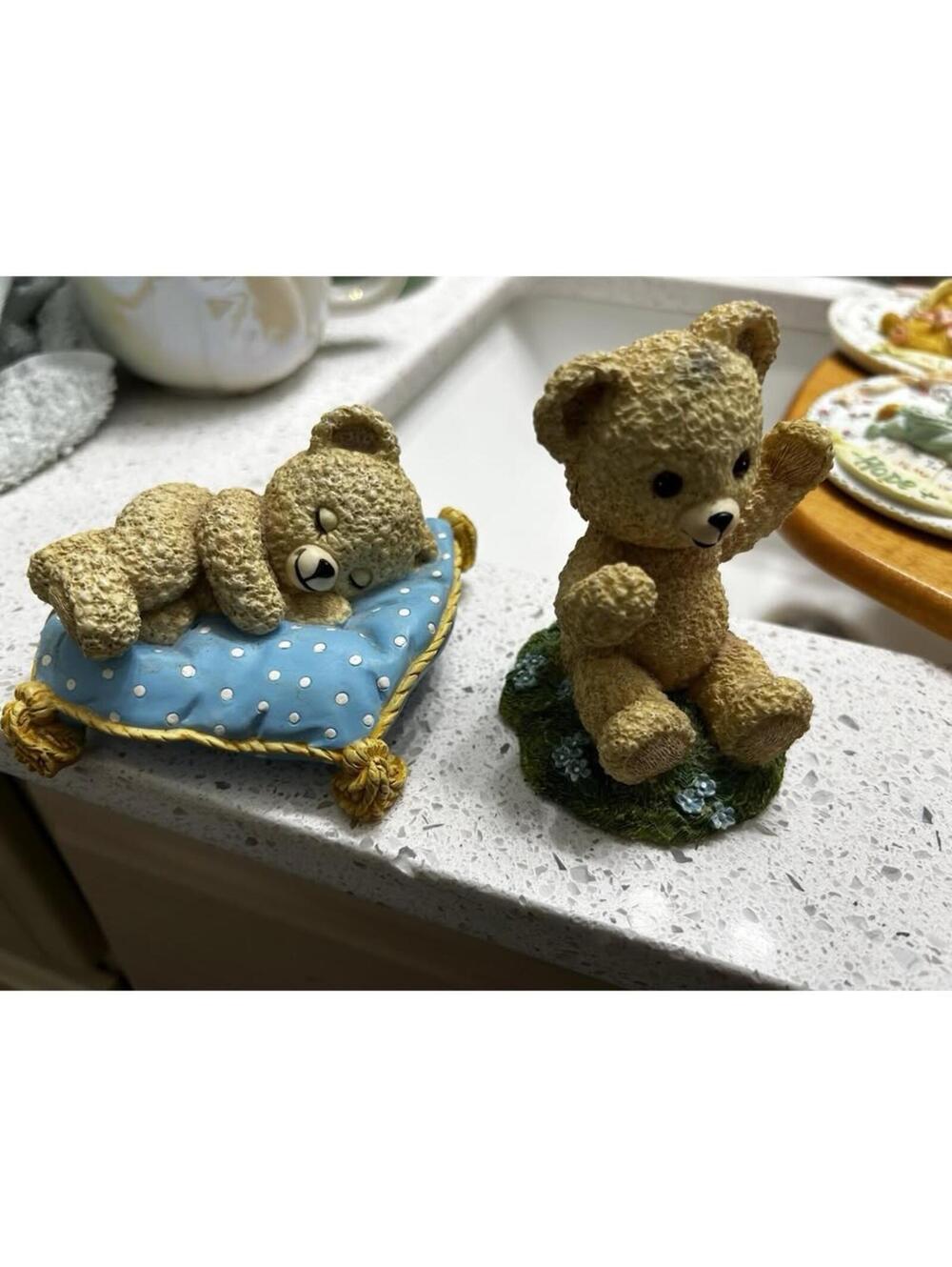 2 Vintage 1998 Snuggle Bear Figurines Peek-a-Boo Snuggle Loves You Hamilton